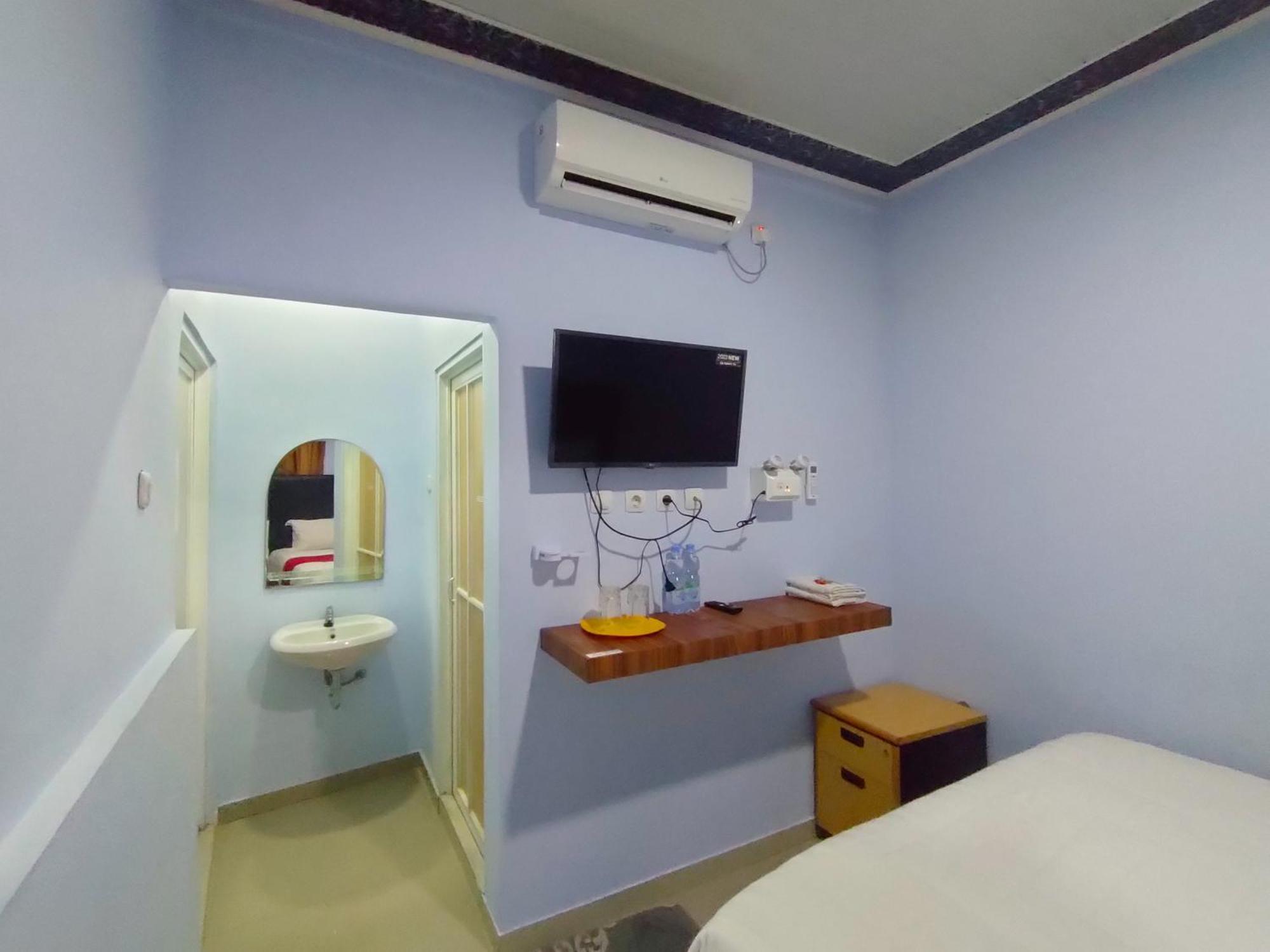 Reddoorz Syariah Near Stasiun Wates Wates (Yogyakarta) Exterior foto
