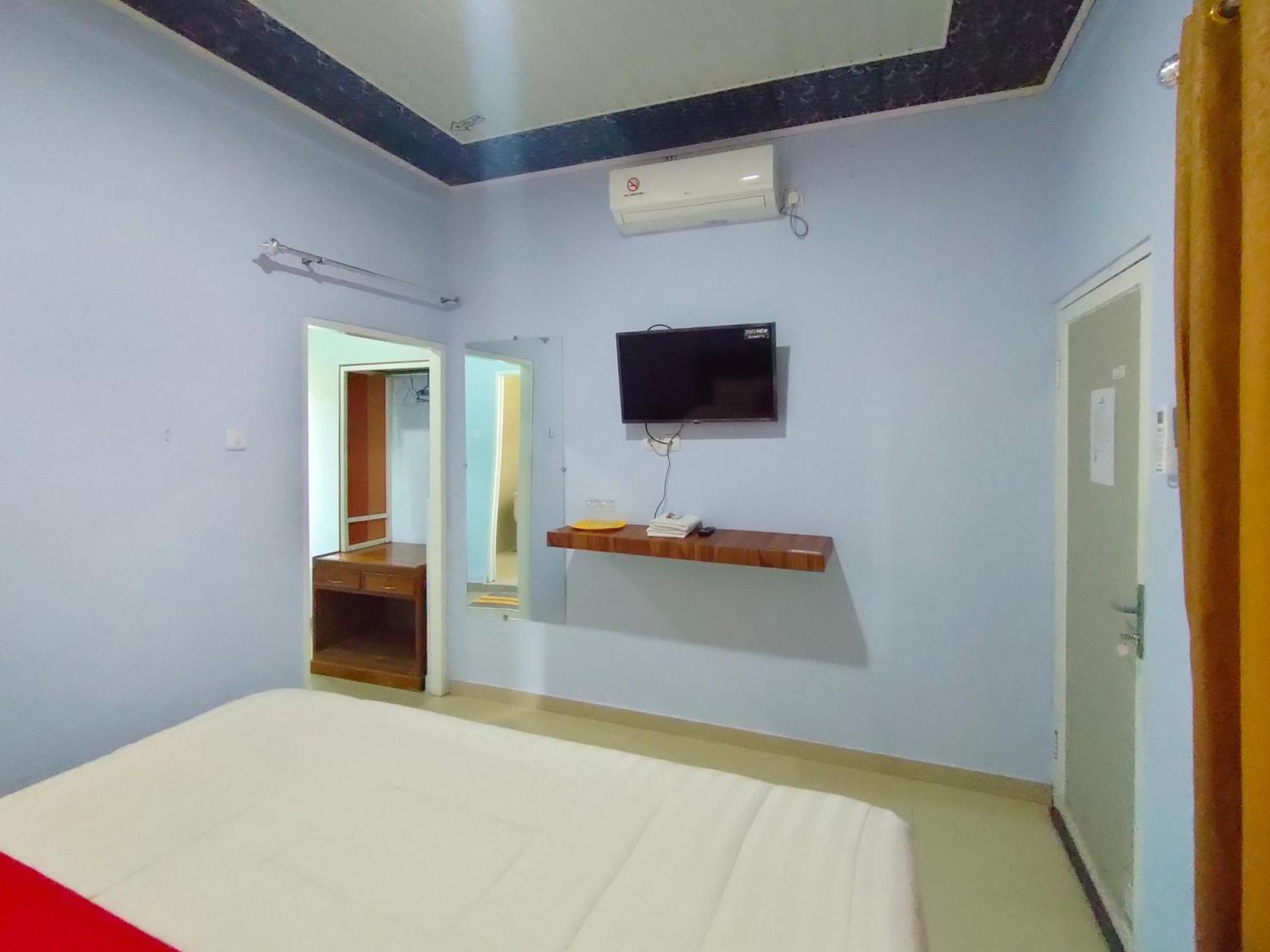 Reddoorz Syariah Near Stasiun Wates Wates (Yogyakarta) Exterior foto